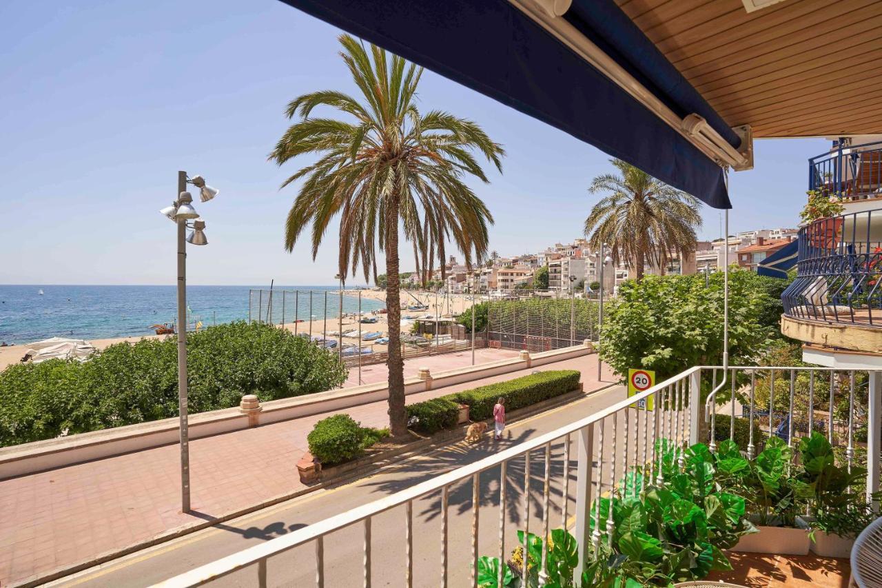 Apartamento Primera Linea De Mar Con Espectaculares Vistas Daire Sant Pol De Mar Dış mekan fotoğraf