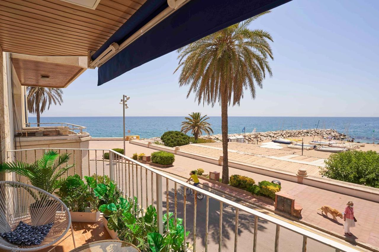 Apartamento Primera Linea De Mar Con Espectaculares Vistas Daire Sant Pol De Mar Dış mekan fotoğraf